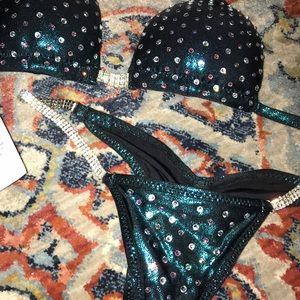 Competition suit package